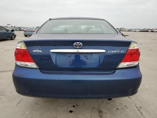 4T1BE32K15U083816 - 2005 TOYOTA CAMRY LE BLUE photo 6