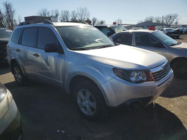 JF2SH6BC2AH795164 - 2010 SUBARU FORESTER XS Күміс фото 4