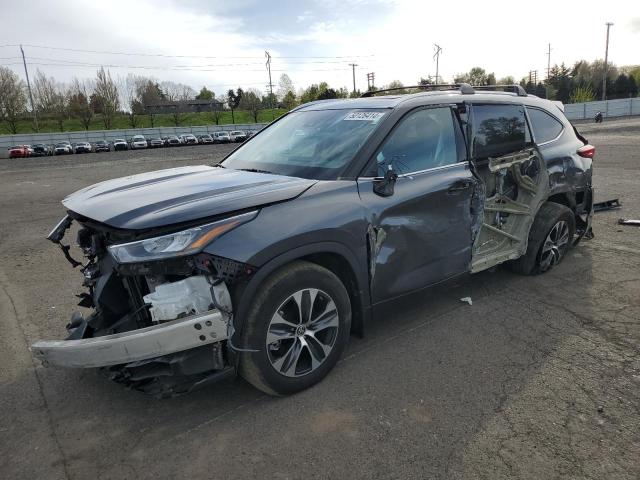 5TDGZRBH9LS018056 - 2020 TOYOTA HIGHLANDER XLE GRAY photo 1