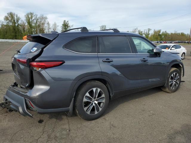 5TDGZRBH9LS018056 - 2020 TOYOTA HIGHLANDER XLE GRAY photo 3