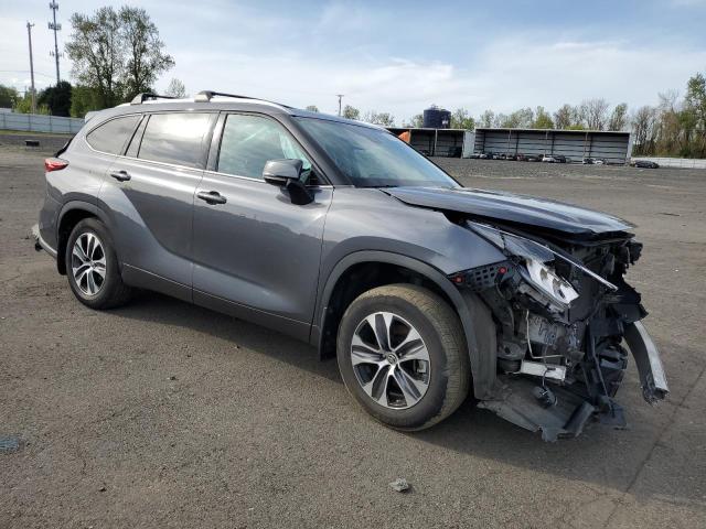 5TDGZRBH9LS018056 - 2020 TOYOTA HIGHLANDER XLE GRAY photo 4