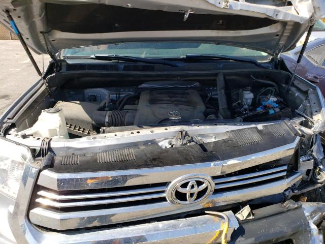 5TFRY5F1XGX204724 - 2016 TOYOTA TUNDRA DOUBLE CAB SR/SR5 SILVER photo 11