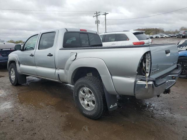 5TEMU52N79Z660691 - 2009 TOYOTA TACOMA DOUBLE CAB LONG BED SILVER photo 2