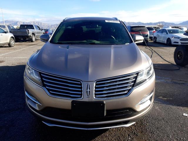 5LMCJ2C9XJUL33177 - 2018 LINCOLN MKC SELECT 棕色 照片 5