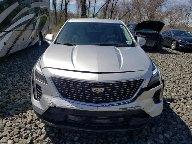 1GYFZBR49MF074239 - 2021 CADILLAC XT4 LUXURY SILVER photo 5