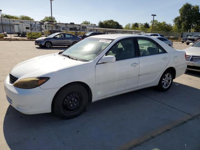 2004 TOYOTA CAMRY LE, 