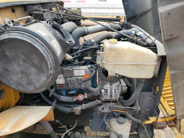 4DRBRABM54B965852 - 2004 IC CORPORATION 3000 YELLOW photo 7