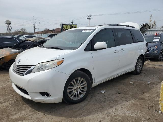 2012 TOYOTA SIENNA XLE, 