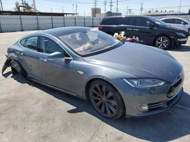 5YJSA1CP1DFP26946 - 2013 TESLA MODEL S GRAY photo 4