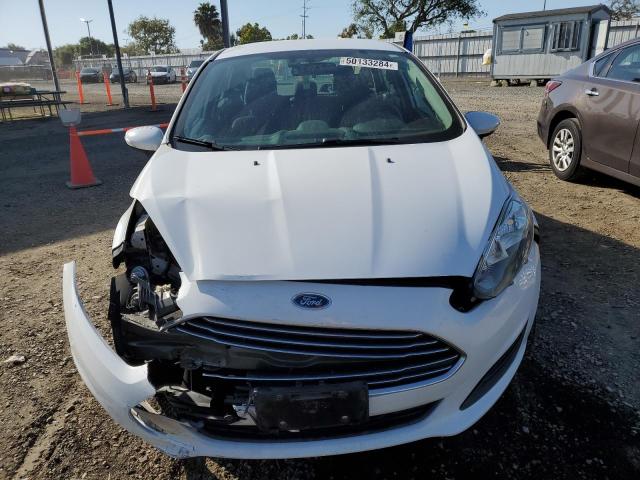 3FADP4BJ2EM128079 - 2014 FORD FIESTA SE WHITE photo 5