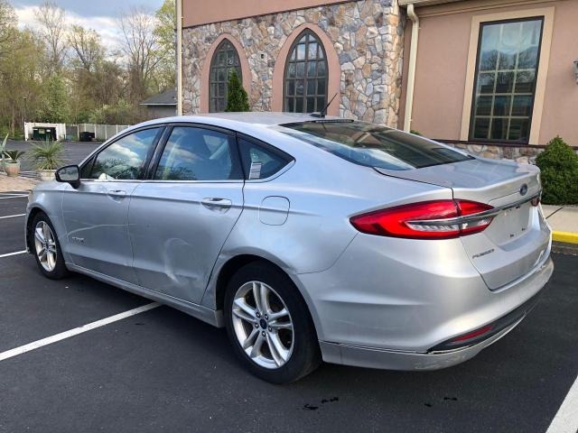 3FA6P0LU1JR124421 - 2018 FORD FUSION SE HYBRID SILVER photo 2