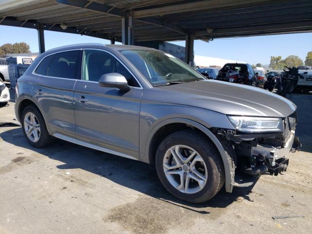 WA1ANAFY4K2089257 - 2019 AUDI Q5 PREMIUM GRAY photo 4