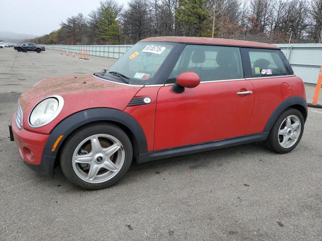 2010 MINI COOPER, 
