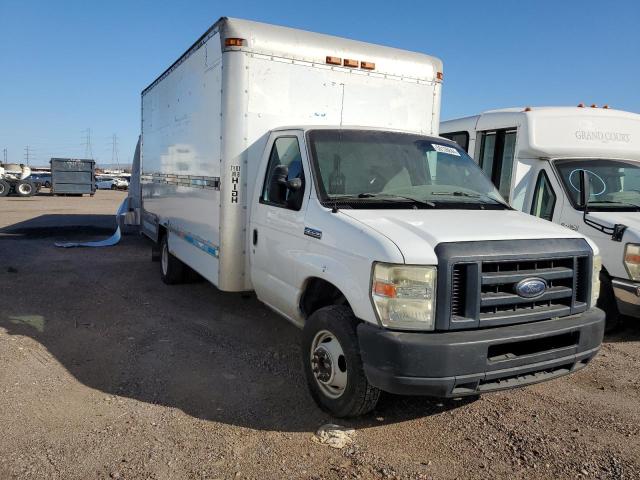 1FDWE35L88DA75867 - 2008 FORD ECONOLINE E350 SUPER DUTY CUTAWAY VAN WHITE photo 4