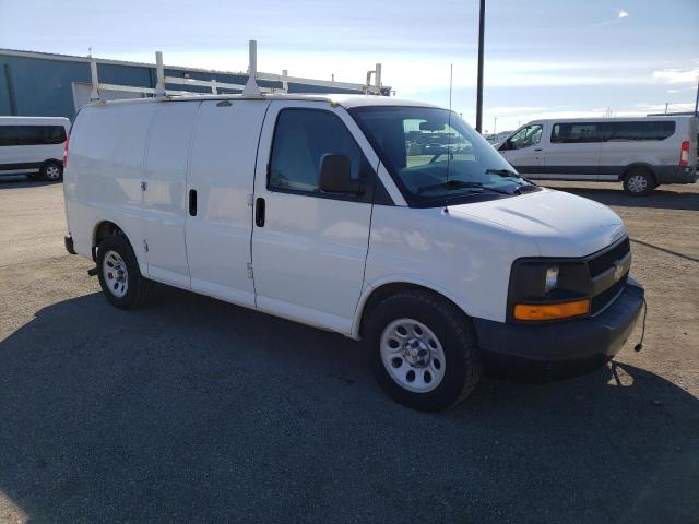 1GCFH154991151575 - 2009 CHEVROLET EXPRESS G1 WHITE photo 4