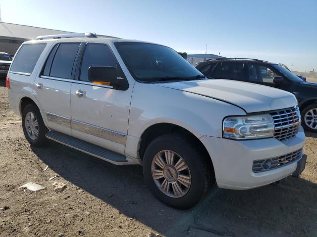 5LMFU28548LJ19246 - 2008 LINCOLN NAVIGATOR თეთრი ფოტო 4