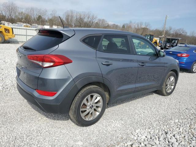 KM8J23A44HU329057 - 2017 HYUNDAI TUCSON SE GRAY photo 3