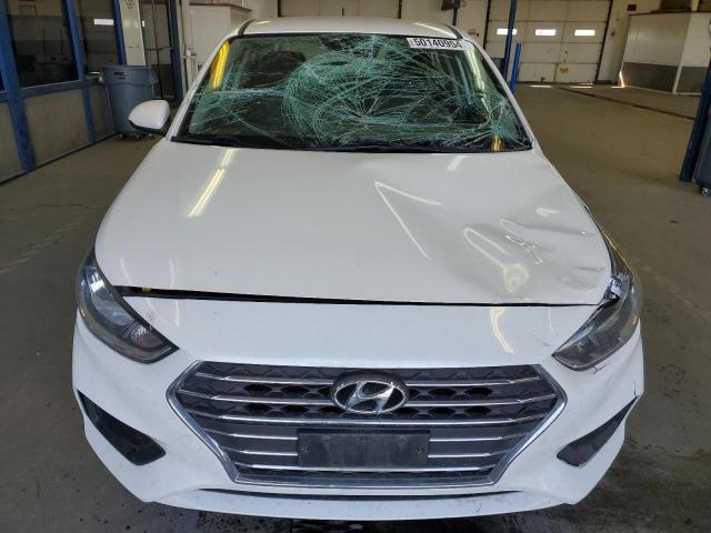 3KPC24A36KE071480 - 2019 HYUNDAI ACCENT SE WHITE photo 5