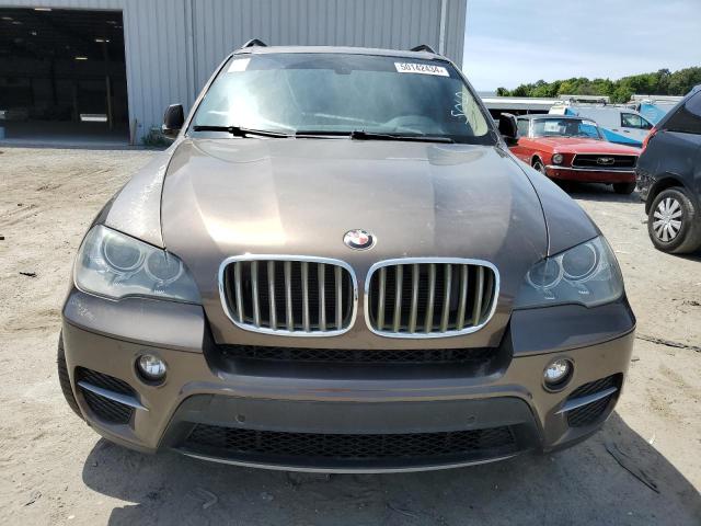 5UXZV4C5XDL993288 - 2013 BMW X5 XDRIVE35I BROWN photo 5