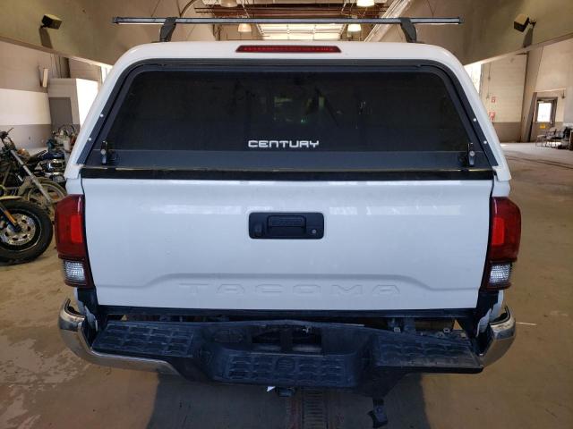 5TFSZ5AN9JX160442 - 2018 TOYOTA TACOMA ACCESS CAB WHITE photo 6