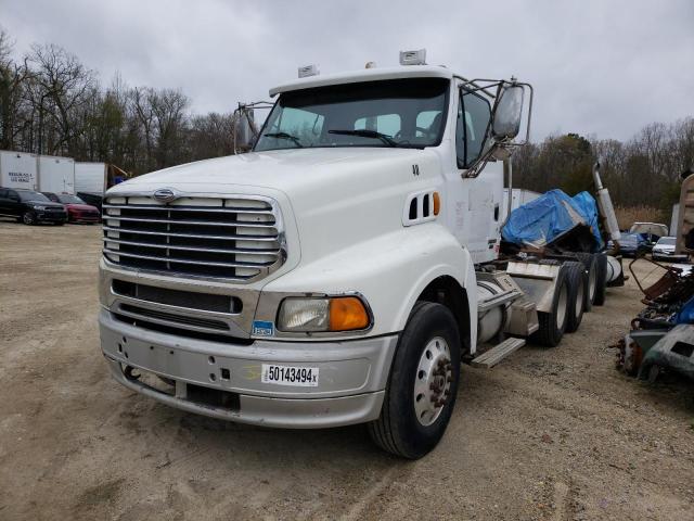 2FWJA3CV96AV16557 - 2006 STERLING TRUCK AT 9500 WHITE photo 2