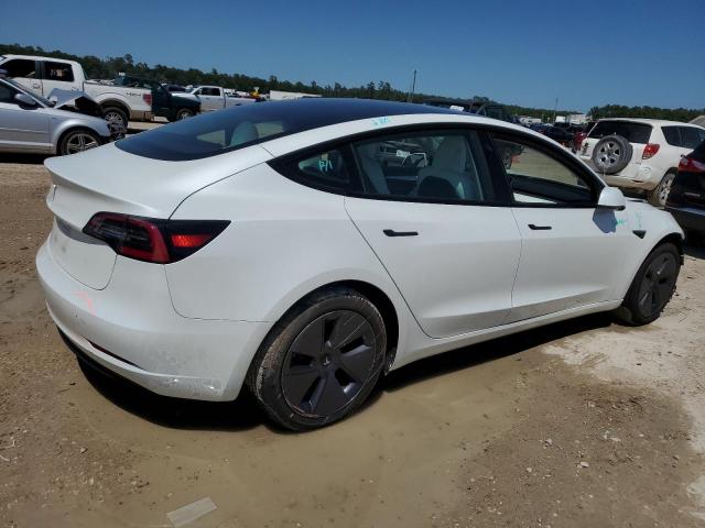 5YJ3E1EAXPF493803 - 2023 TESLA MODEL 3 WHITE photo 3