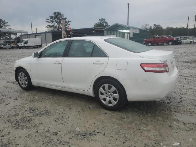 4T4BF3EK8BR163270 - 2011 TOYOTA CAMRY BASE WHITE photo 2