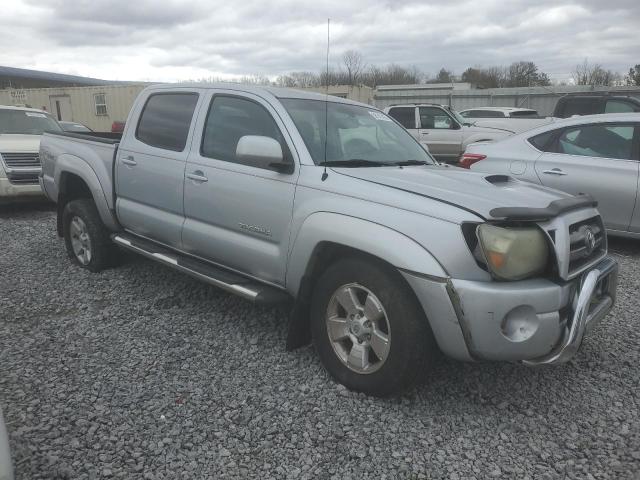 3TMJU4GN8AM100959 - 2010 TOYOTA TACOMA DOUBLE CAB PRERUNNER SILVER photo 4