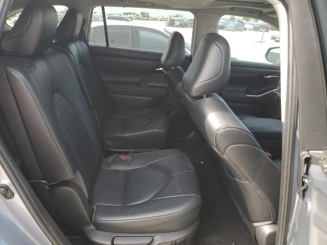5TDGZRBH5NS171133 - 2022 TOYOTA HIGHLANDER XLE BLUE photo 11