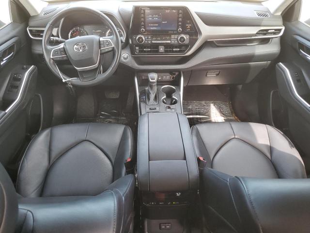 5TDGZRBH5NS171133 - 2022 TOYOTA HIGHLANDER XLE BLUE photo 8