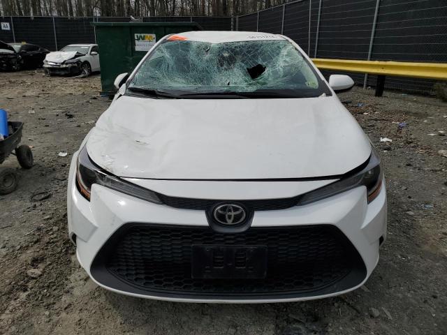 5YFEPMAE8MP243599 - 2021 TOYOTA COROLLA LE WHITE photo 5