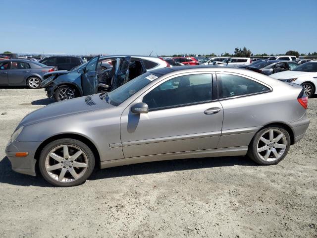 WDBRN64J64A553183 - 2004 MERCEDES-BENZ C 320 SPORT COUPE SILVER photo 1