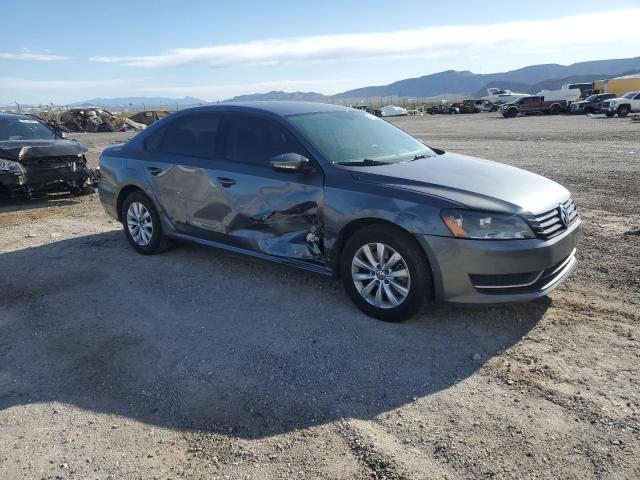 1VWAP7A33CC082792 - 2012 VOLKSWAGEN PASSAT S GRAY photo 4