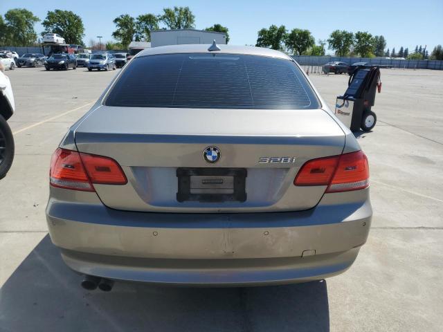 WBAWB33589P137203 - 2009 BMW 328 I BROWN photo 6