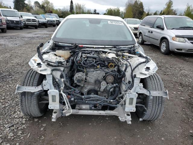 ZARFAEBN6J7563601 - 2018 ALFA ROMEO GIULIA WHITE photo 5