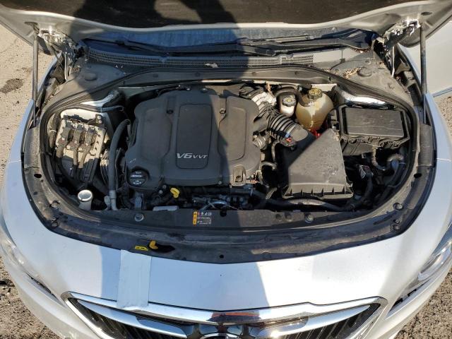 1G4ZP5SSXJU145115 - 2018 BUICK LACROSSE ESSENCE ვერცხლისფერი ფოტო 11