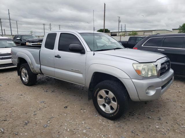 5TETU62N06Z202813 - 2006 TOYOTA TACOMA PRERUNNER ACCESS CAB SILVER photo 4