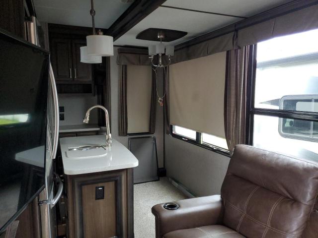 4YDF33227KE780891 - 2019 ALPI 5TH WHEEL CREAM photo 5