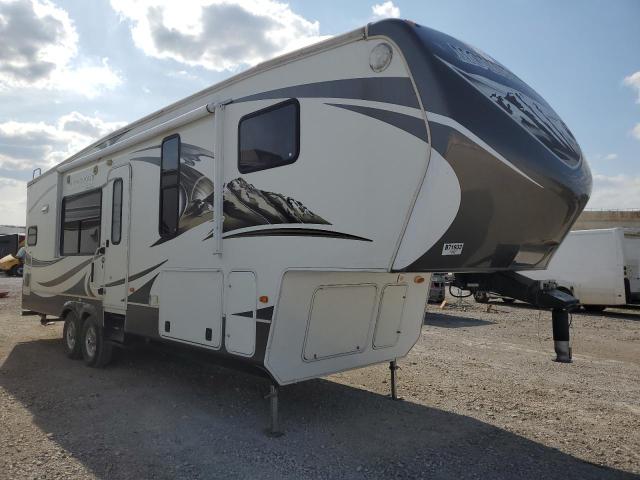 4YDF29524D4730718 - 2013 KEYSTONE TRAILER WHITE photo 1