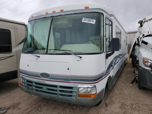 3FCMF53G2VJA12677 - 1997 FORD F530 SUPER DUTY WHITE photo 2