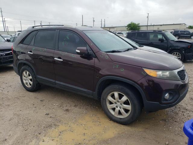 5XYKT4A14BG127572 - 2011 KIA SORENTO BASE PURPLE photo 4