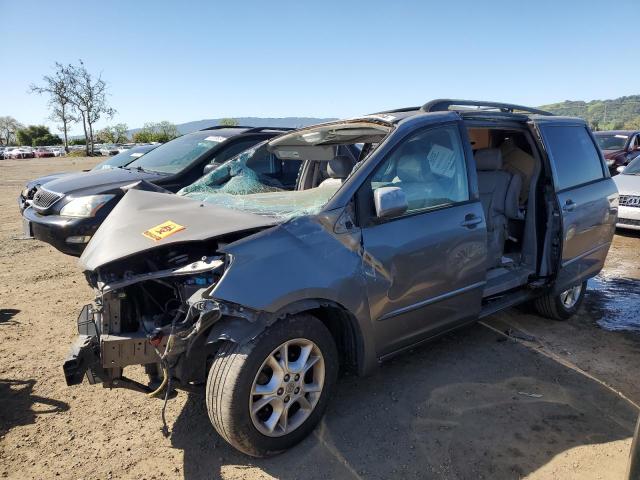 2005 TOYOTA SIENNA XLE, 