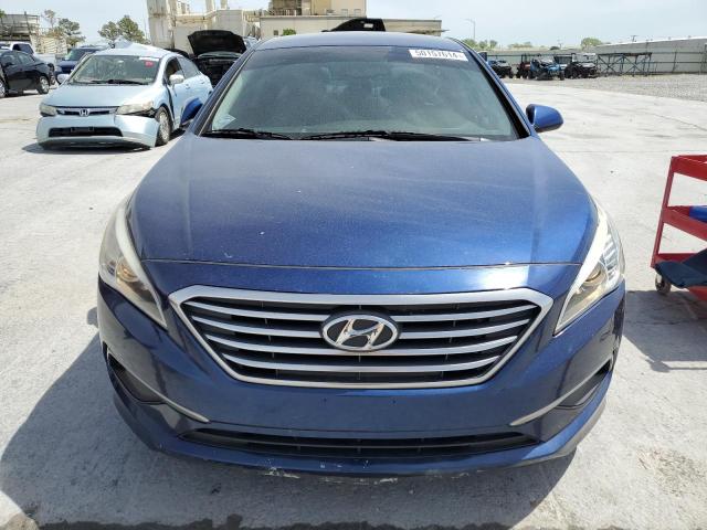 5NPE24AF8GH323719 - 2016 HYUNDAI SONATA SE BLUE photo 5