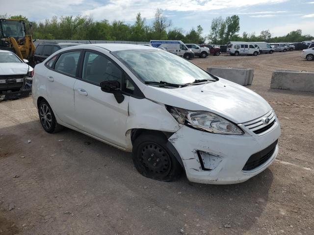 3FADP4AJ5CM215831 - 2012 FORD FIESTA S WHITE photo 4