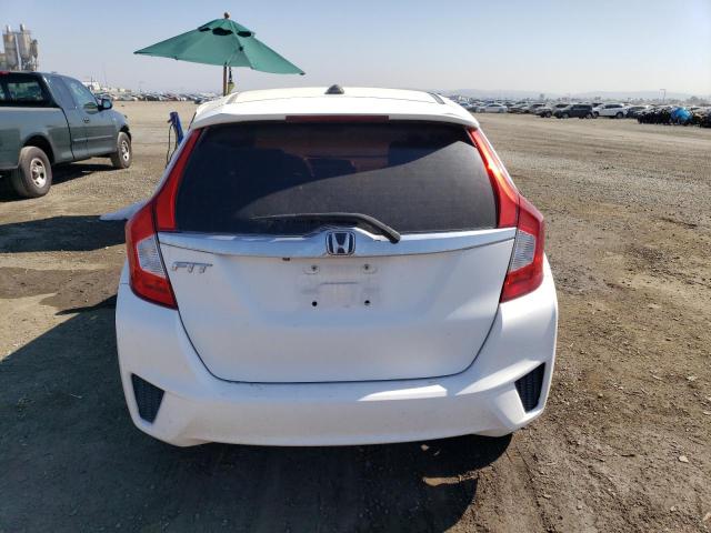 3HGGK5H98GM704139 - 2016 HONDA FIT EX WHITE photo 6