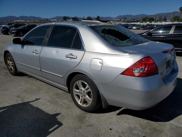 1HGCM56346A081055 - 2006 HONDA ACCORD SE SILVER photo 2