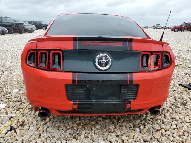 1ZVBP8AM7D5247168 - 2013 FORD MUSTANG RED photo 6