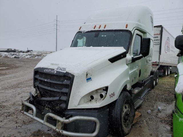 3AKJHHDR3JSJX7417 - 2018 FREIGHTLINER CASCADIA 1 WHITE photo 2