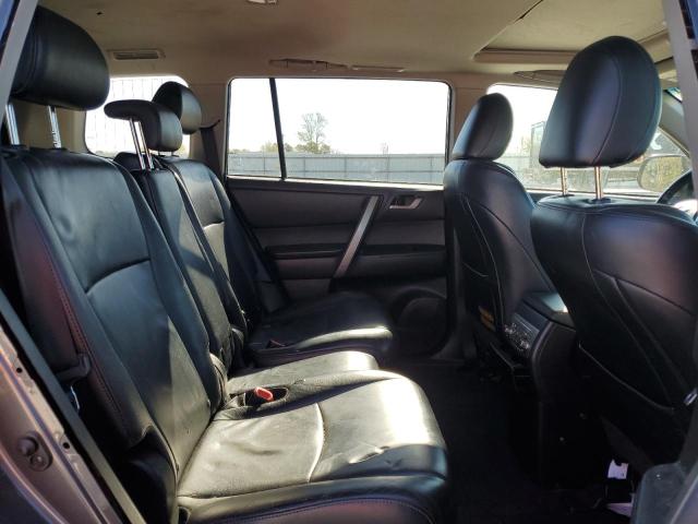 5TDBK3EH0DS197760 - 2013 TOYOTA HIGHLANDER BASE Серый фото 11