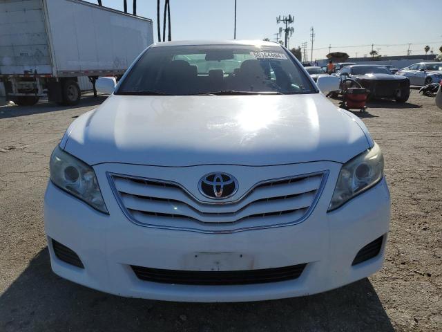 4T4BF3EK7BR158531 - 2011 TOYOTA CAMRY BASE WHITE photo 5